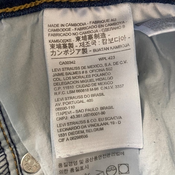 Levi's Women's 711 Skinny Jeans Dark Wash Size 32 - Picture 11 of 11